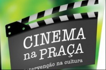Fibria leva tela do cinema para praça em Barra do Riacho